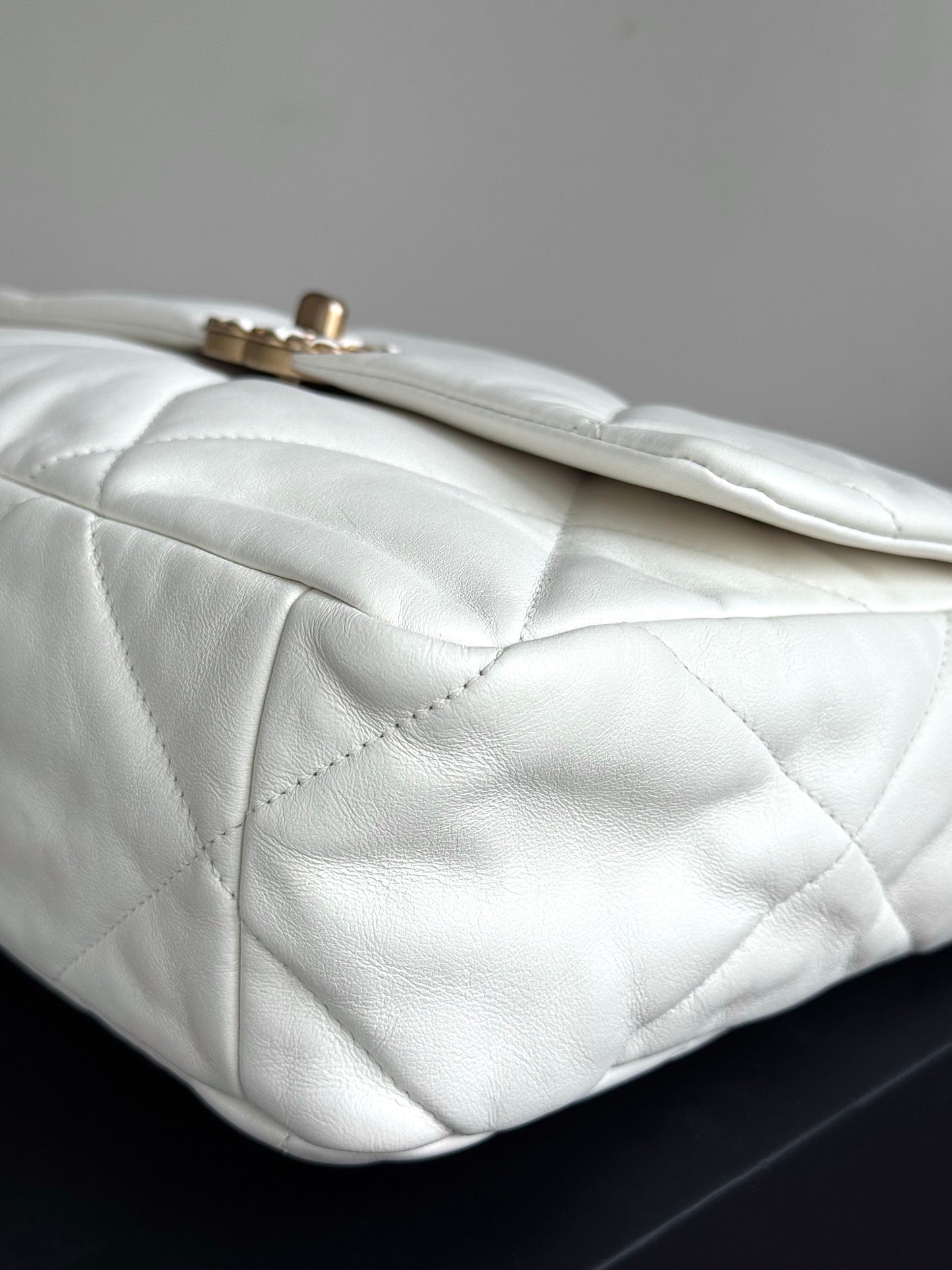 Pre-owned Chanel 19 Large White Lambskin Flap Bag