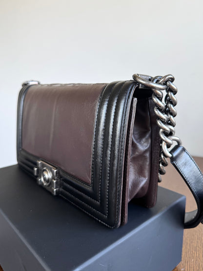 Pre-owned Chanel Boy Medium Brown Black Leather Flap Bag